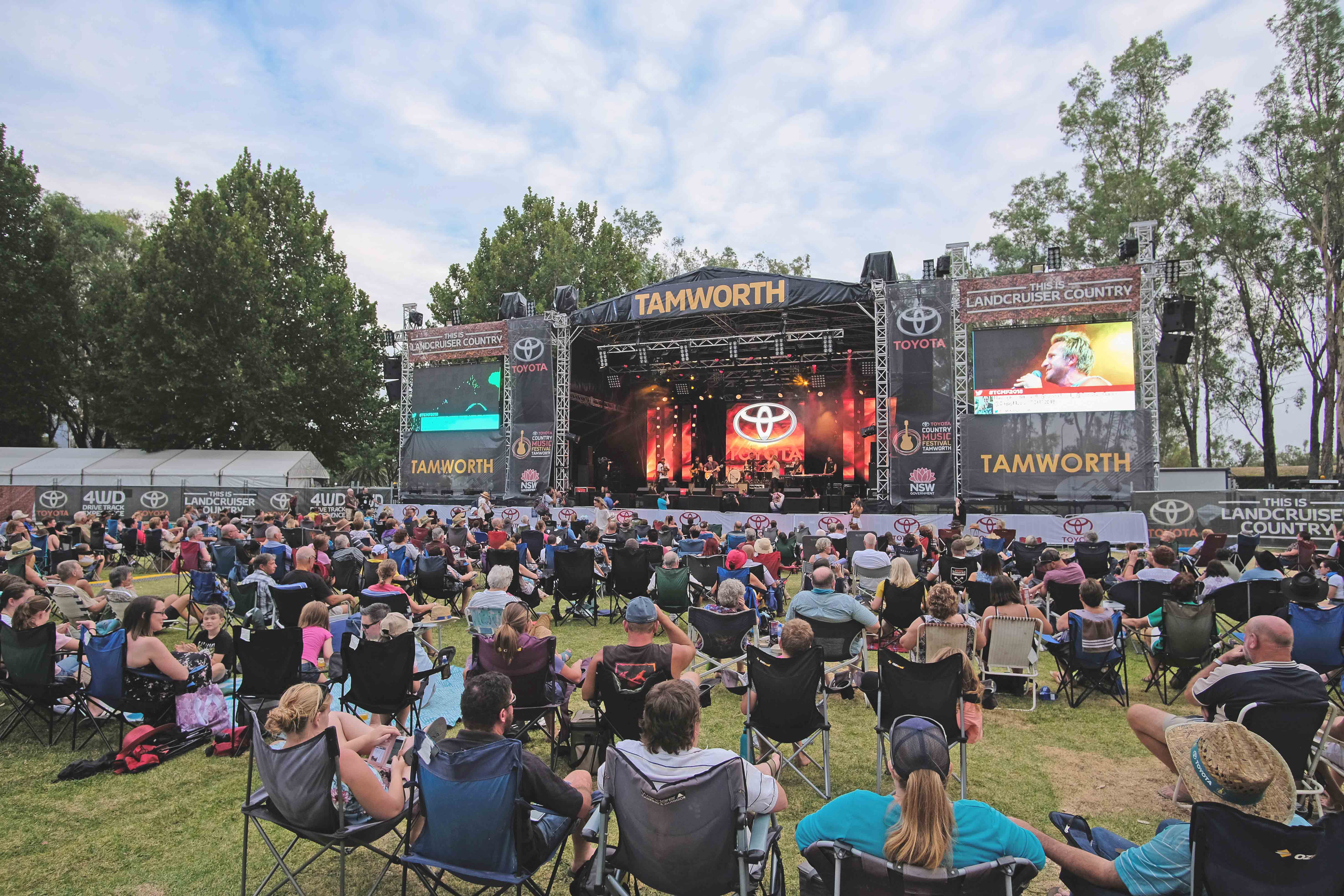 Country Music Festival 2024 Tamworth Image to u